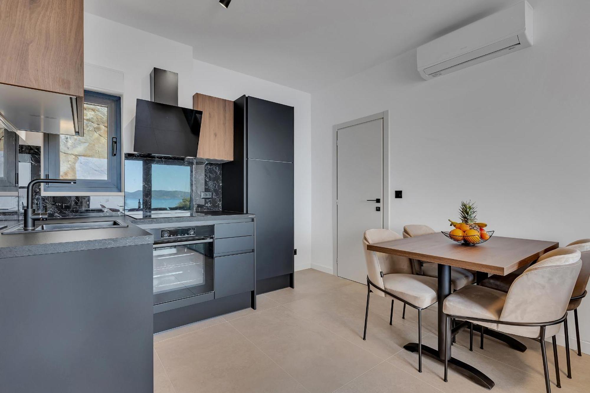 Villa Lito - Only 50M From Sea! - Makarska Exklusiv Brela Esterno foto